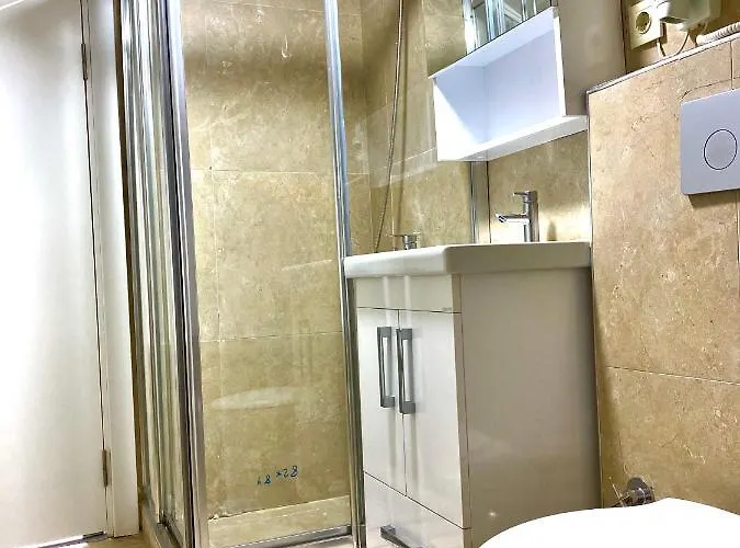 Eleven Aparts Apartahotel 4*