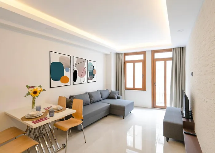 Eleven Aparts Aparthotel