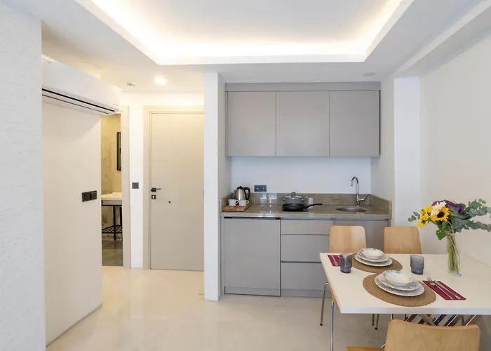 Eleven Aparts Apartahotel 4*