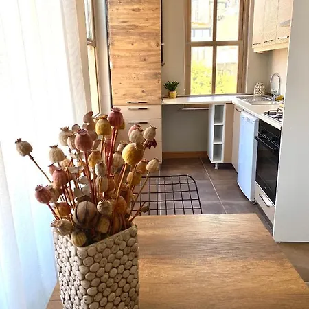 Lägenhetshotell Eleven Aparts 4*