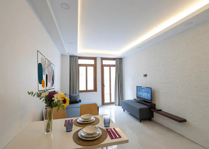 Eleven Aparts Aparthotel